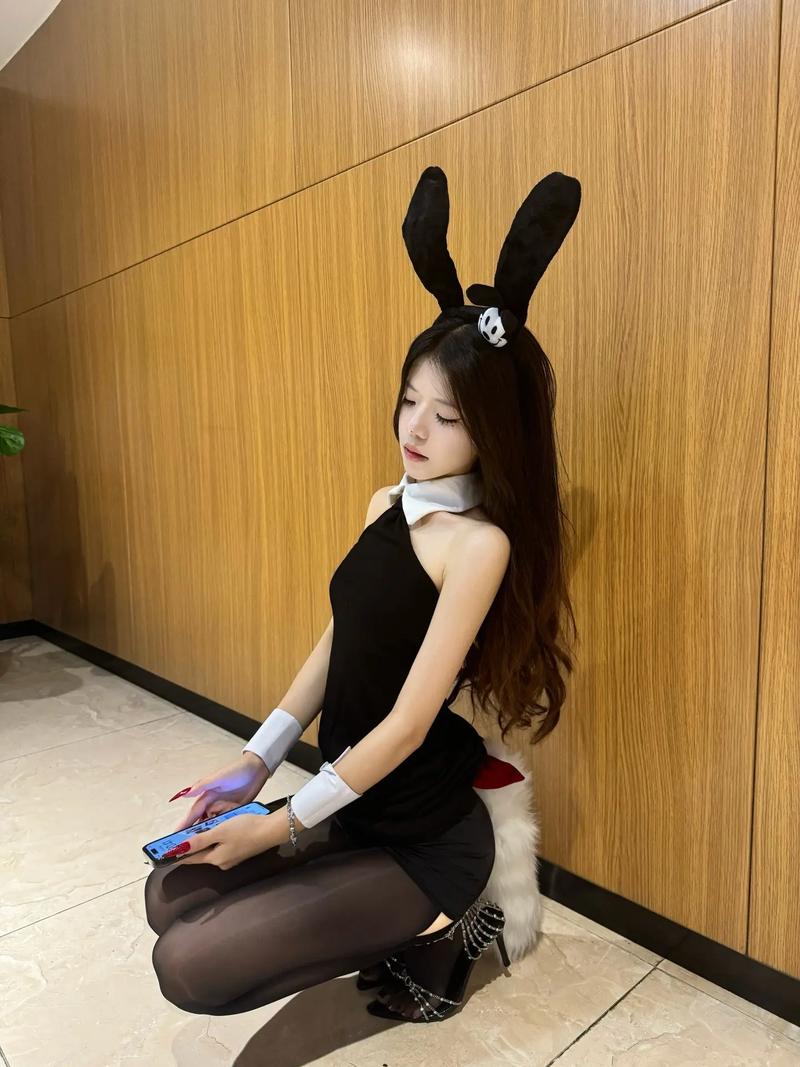 我的 美女老师的相关介绍