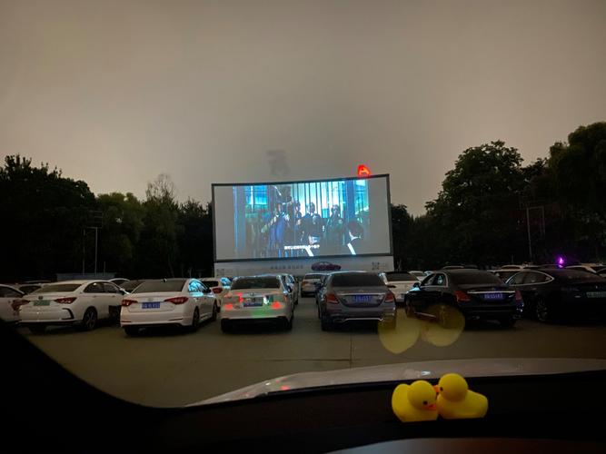 SEO标题：教师职业边界指南｜避免学生越界行为 长尾关键词：师生关系规范 课堂纪律管理 教育心理学案例