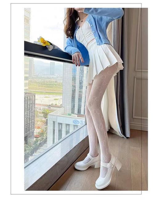 18岁女rapperdisssubs免费的相关介绍