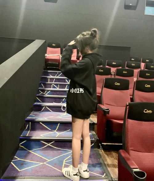 欧美老熟女裸体图片的相关介绍