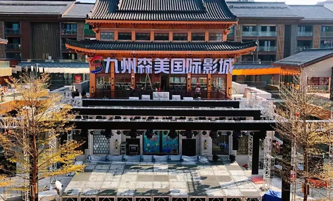 少妇av一区免费看的相关介绍