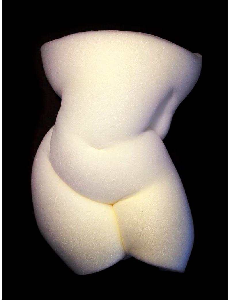巨乳呻吟高潮的相关介绍