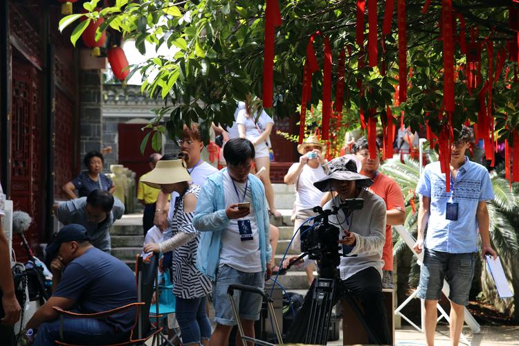 小嘀咕电影院的相关介绍