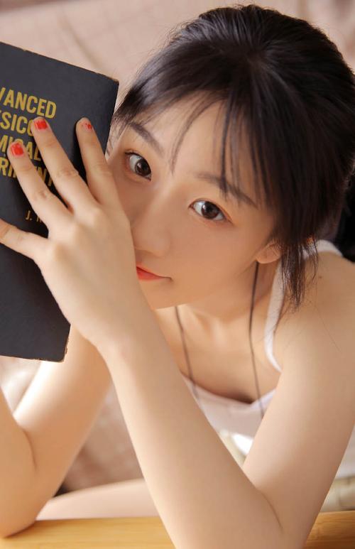 女人阴道分泌物发黄的相关介绍
