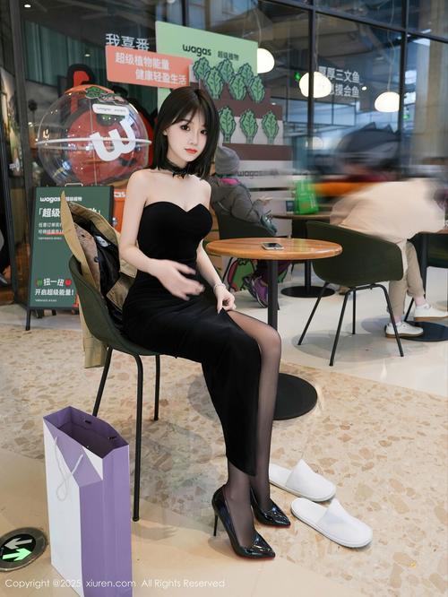 枫花园汽车影院影讯今日的相关介绍