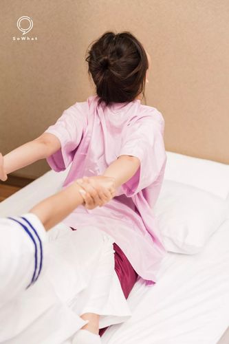 漂亮人妻啪啪的相关介绍