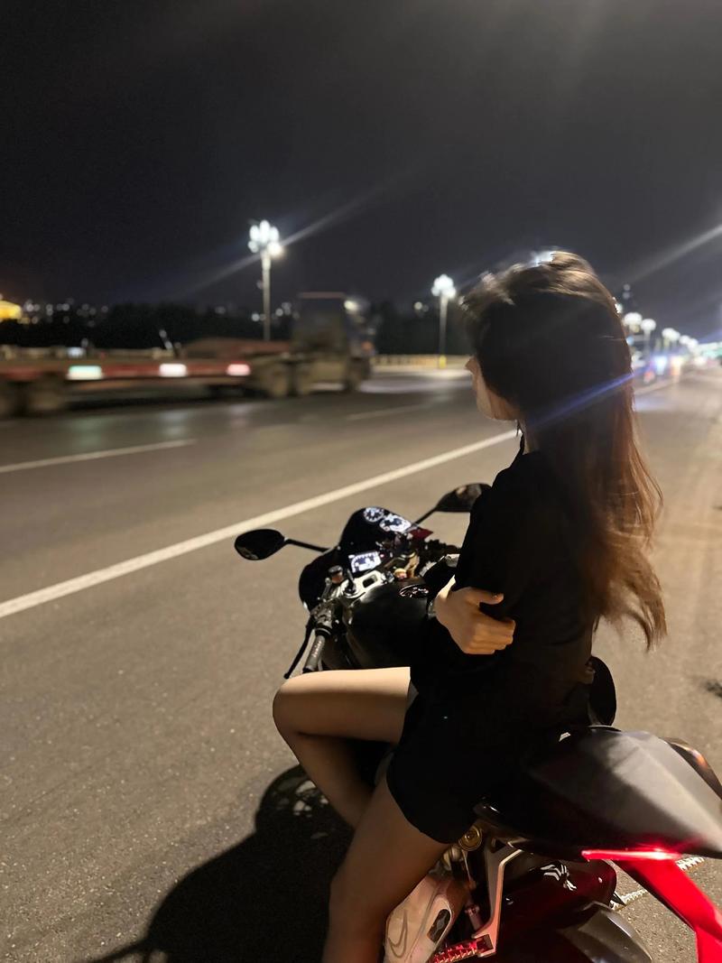 肥胖女人毛片全黄的相关介绍