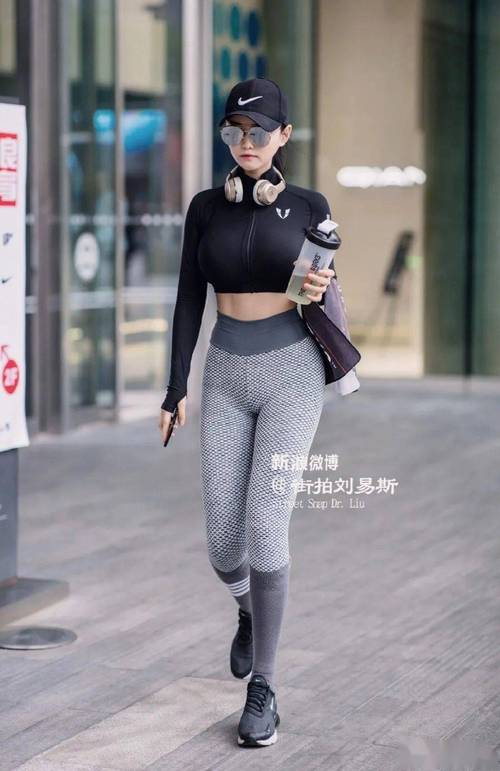 亚洲熟女少妇中文字幕的相关介绍