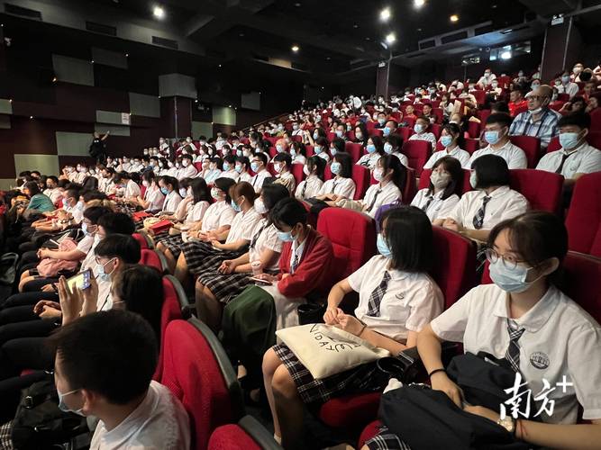 美女老师被我操视频的相关介绍