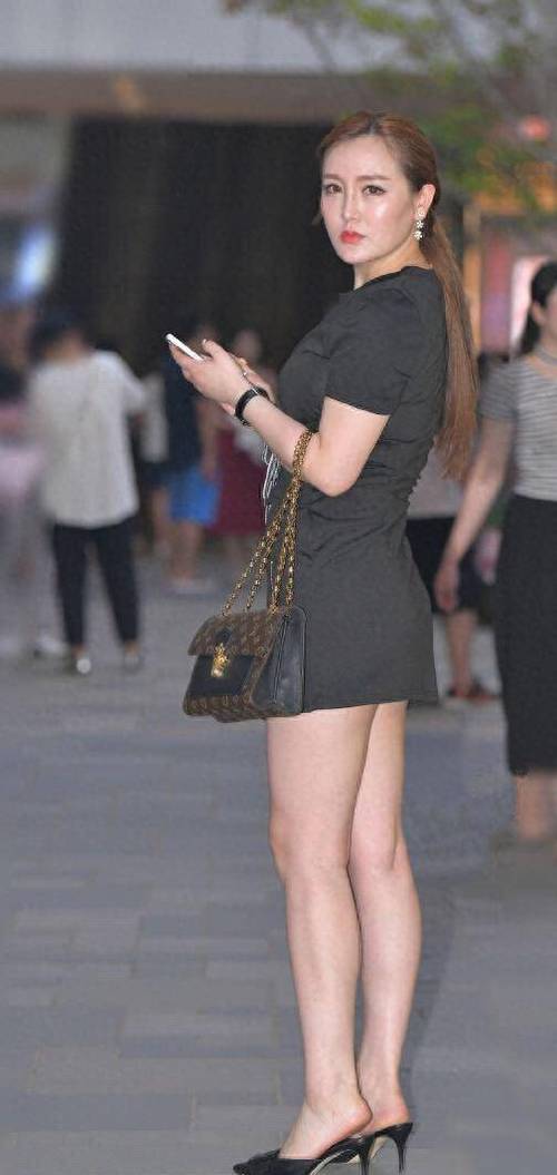 久久久久精品久久久的相关介绍
