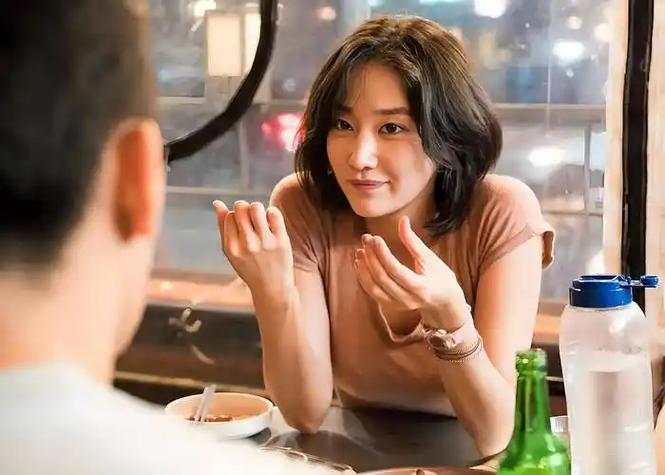 女性阴道有淡黄色分泌物的相关介绍