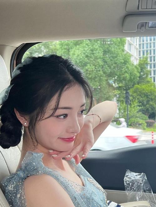 高潮影院的相关介绍