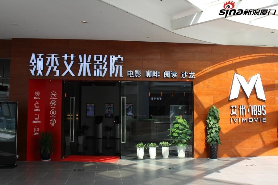 亚洲男人的天堂久久久精品的相关介绍