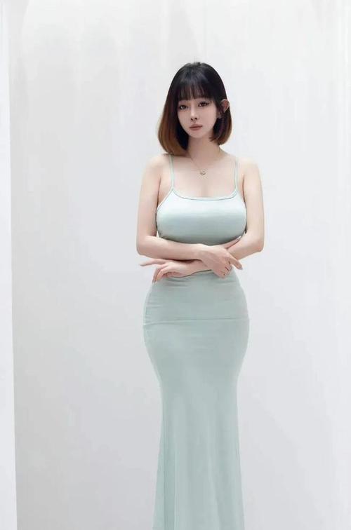 啪啪啪老师的相关介绍