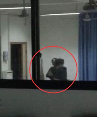 少妇极品熟妇人妻丰满的相关介绍