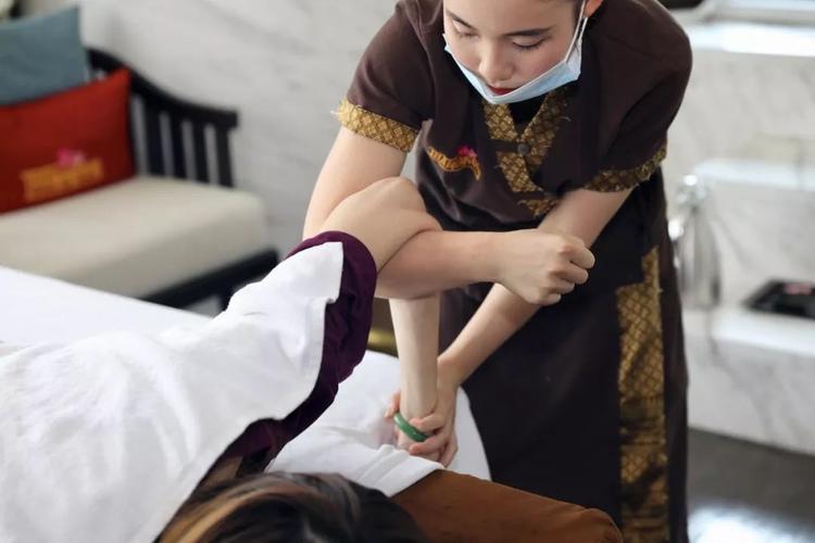 女生下体黄色粘稠分泌物的相关介绍