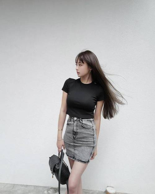 日本熟妇人妻xxⅹoo的相关介绍