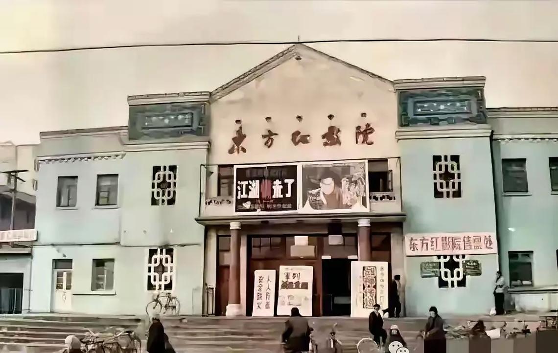 大奶人妻少妇的相关介绍